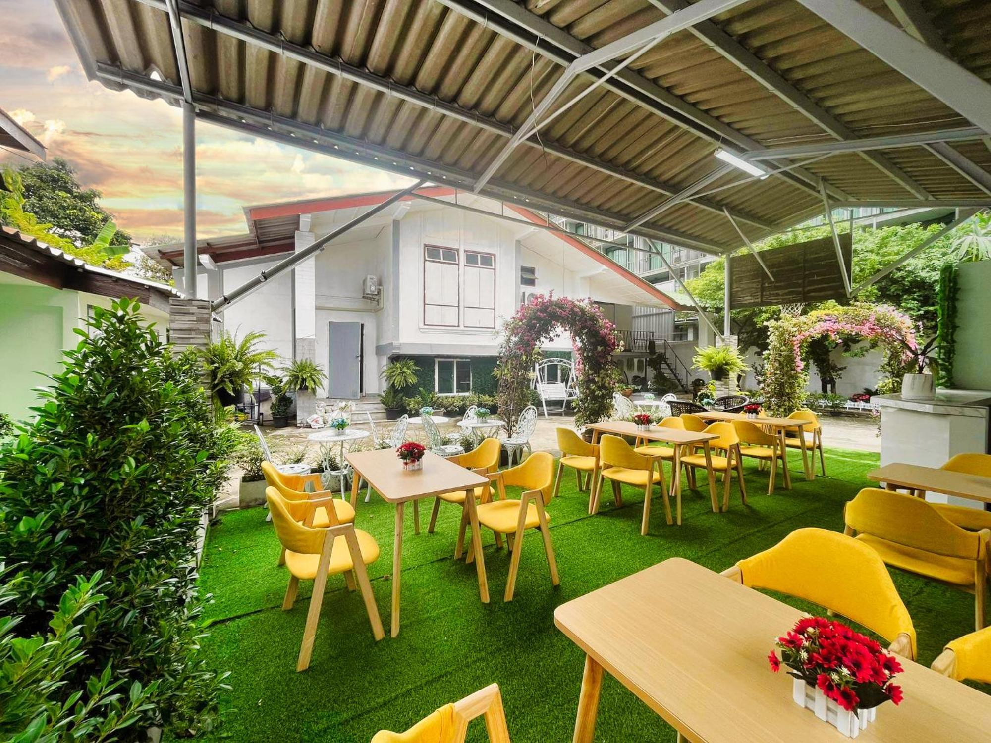 Magic Garden Residence Bangkok Buitenkant foto
